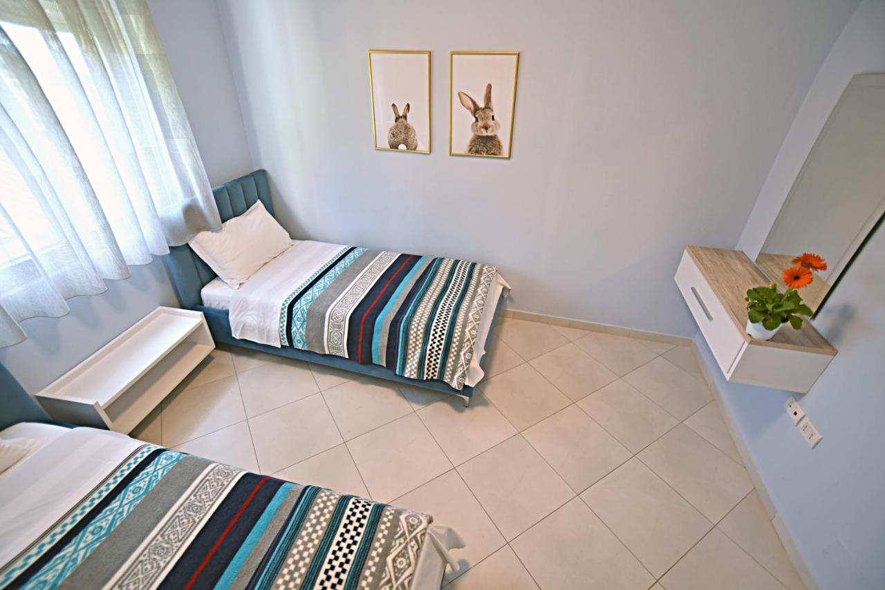 Sunrise Suites فلورا المظهر الخارجي الصورة