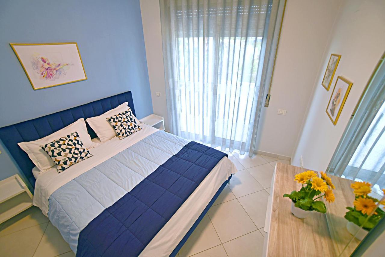 Sunrise Suites فلورا المظهر الخارجي الصورة